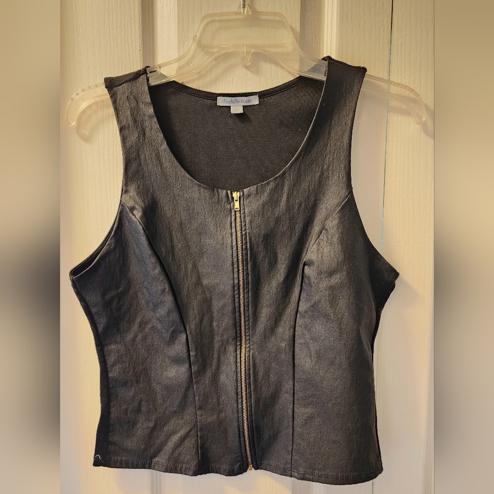 Black Sleeveless Zip-Up Top